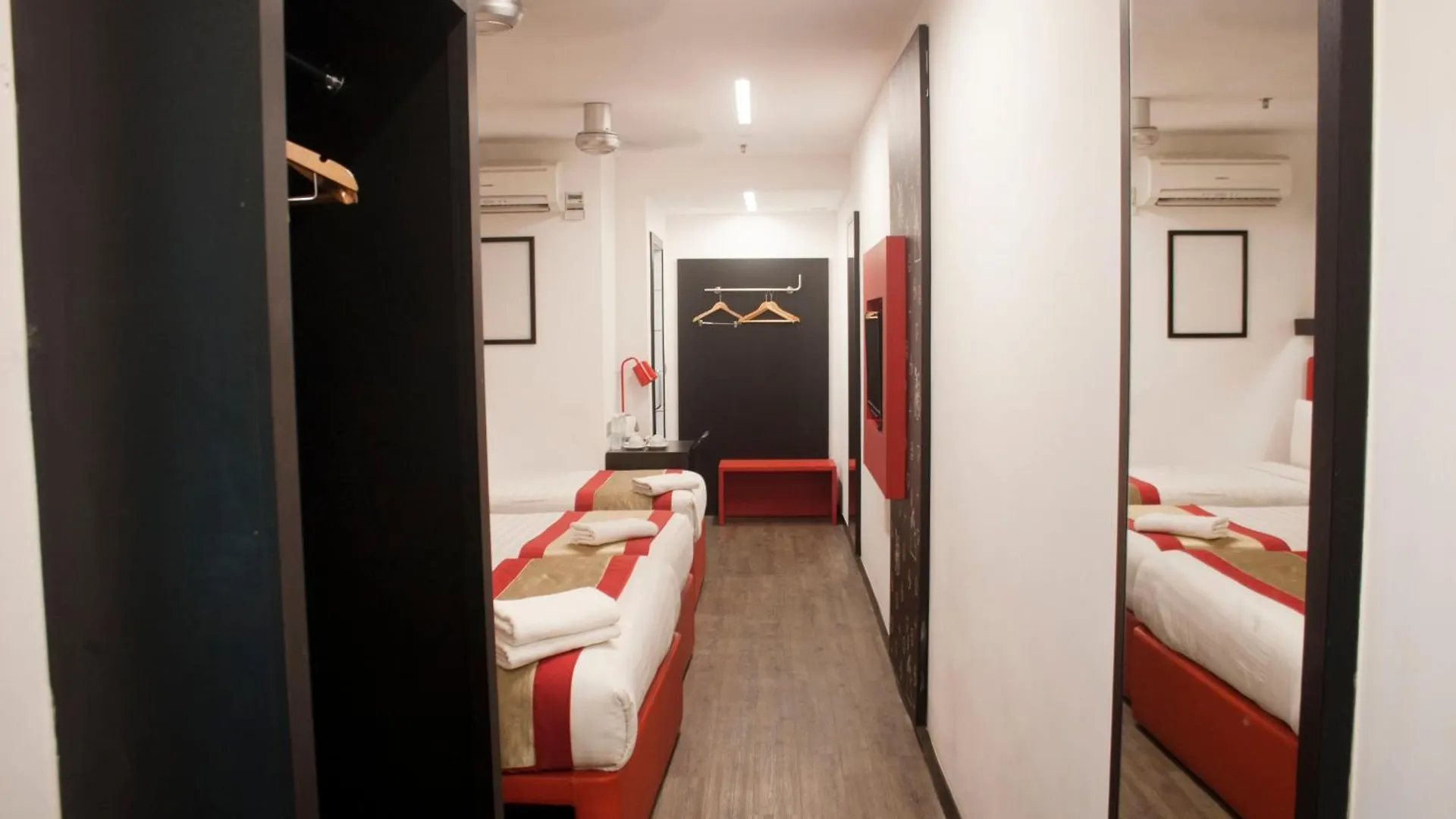 Lazdana Hotel Kuala Lumpur 3*,